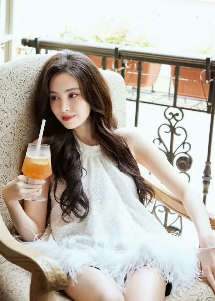 UC国际版市场数据